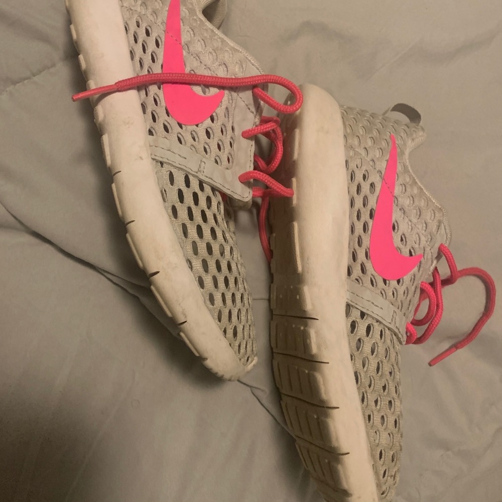 Nike girls shoes